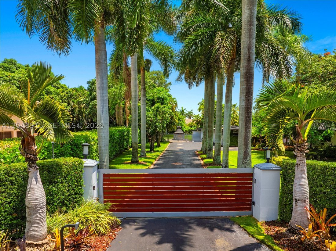 House in Miami, Florida, United States 5 - 18354249