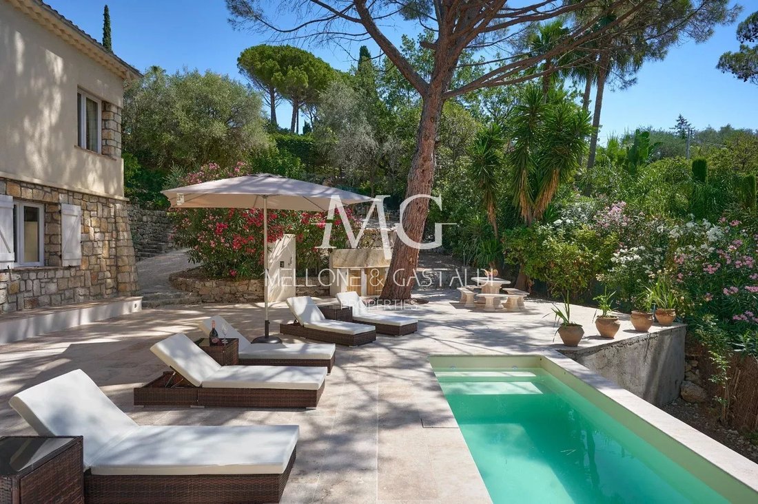 House in Mougins, Provence-Alpes-Côte d'Azur, France 2 - 18350982