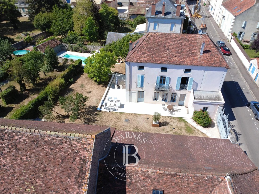 Townhouse in Semur-en-Auxois, Bourgogne – Franche-Comté, France 5 - 18302812