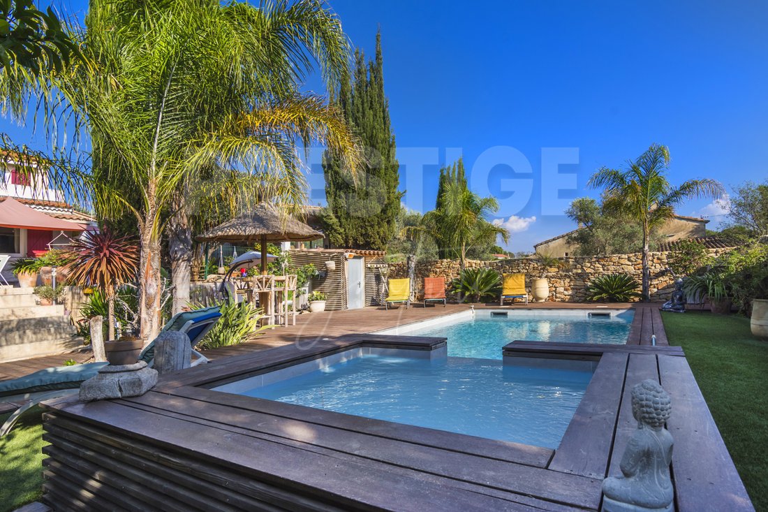 Villa in Nord, Sanary-sur-Mer, France 1 - 18354182