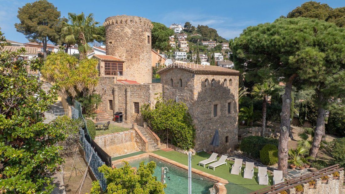 Finca in Santa Susanna, Catalonia, Spain 1 - 18352884