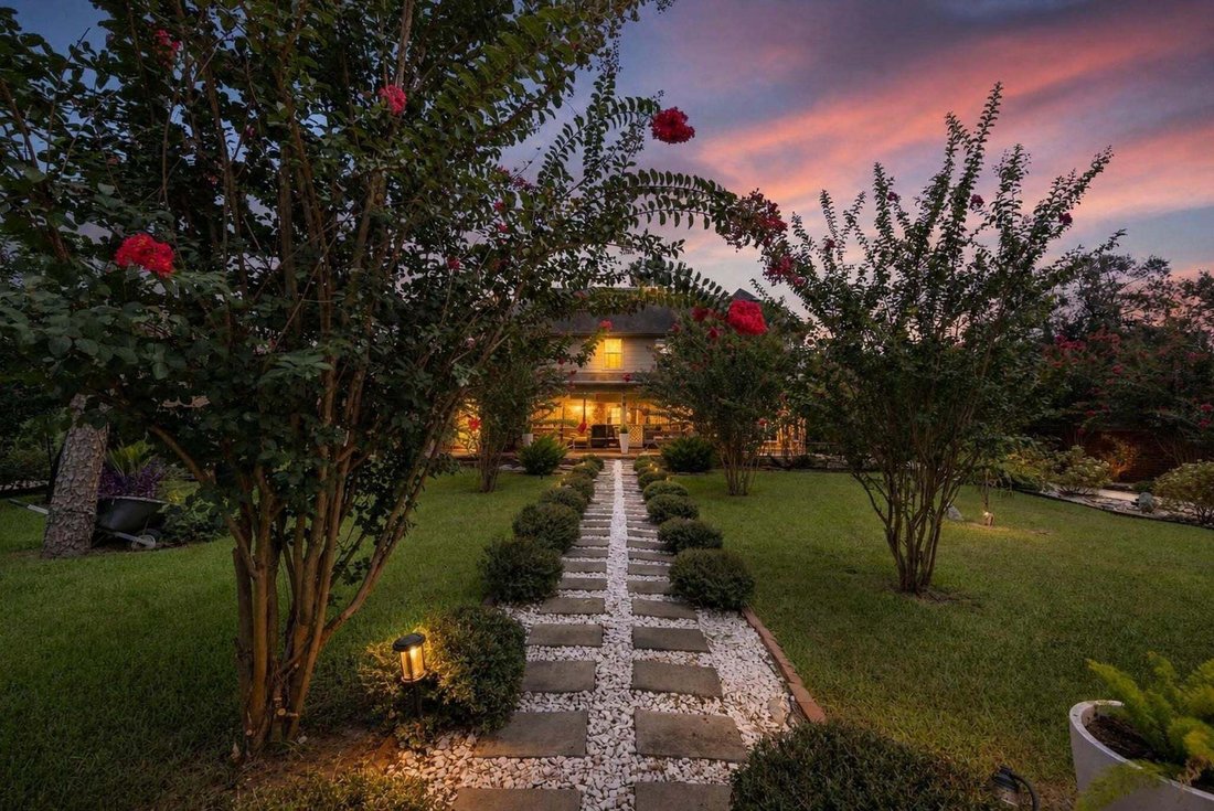 House in Houston, Texas, United States 1 - 18355475