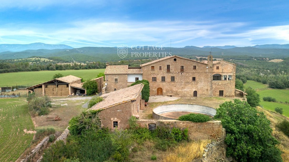 Country House in la Coma i la Pedra, Catalonia, Spain 4 - 18352987