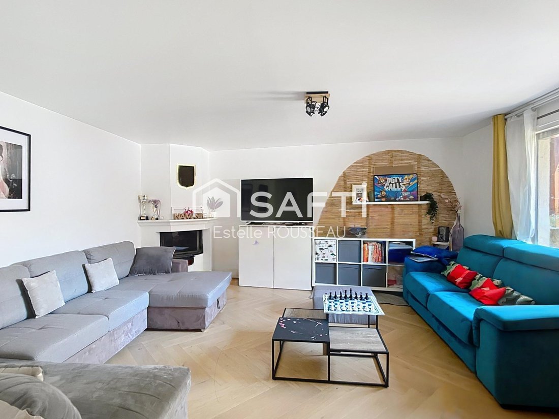 House in Creteil, Ile-de-France, France 3 - 15895165