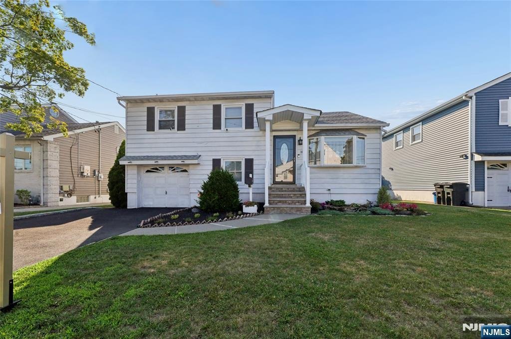 House in North Arlington, New Jersey, United States 3 - 18352893