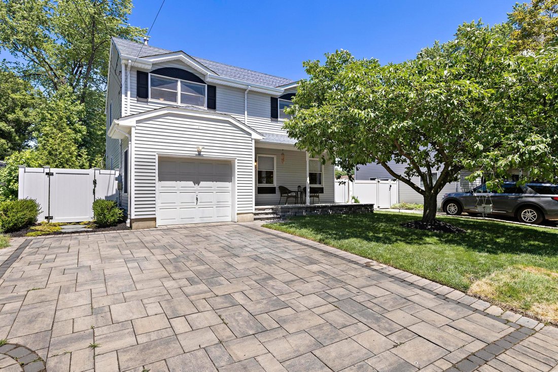 House in Matawan, New Jersey, United States 2 - 18352058