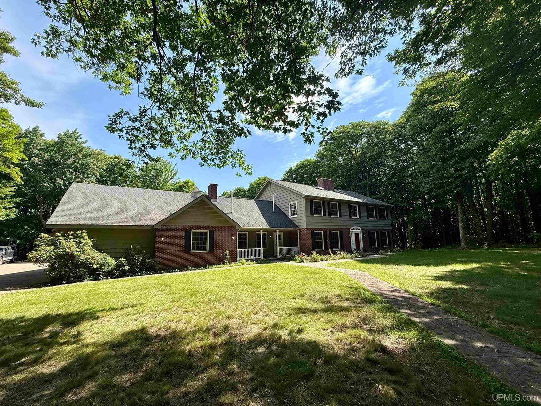 House in Marquette, Michigan, United States 4 - 18355137