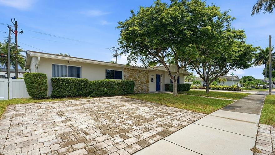 House in North Miami Beach, Florida, United States 1 - 18353512
