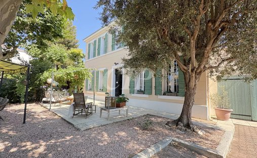 Villa in Le Merlan, Marseille, Provence-Alpes-Côte d'Azur 1