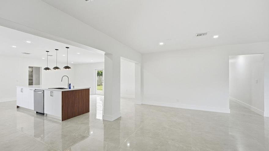 House in North Miami Beach, Florida, United States 3 - 18353512