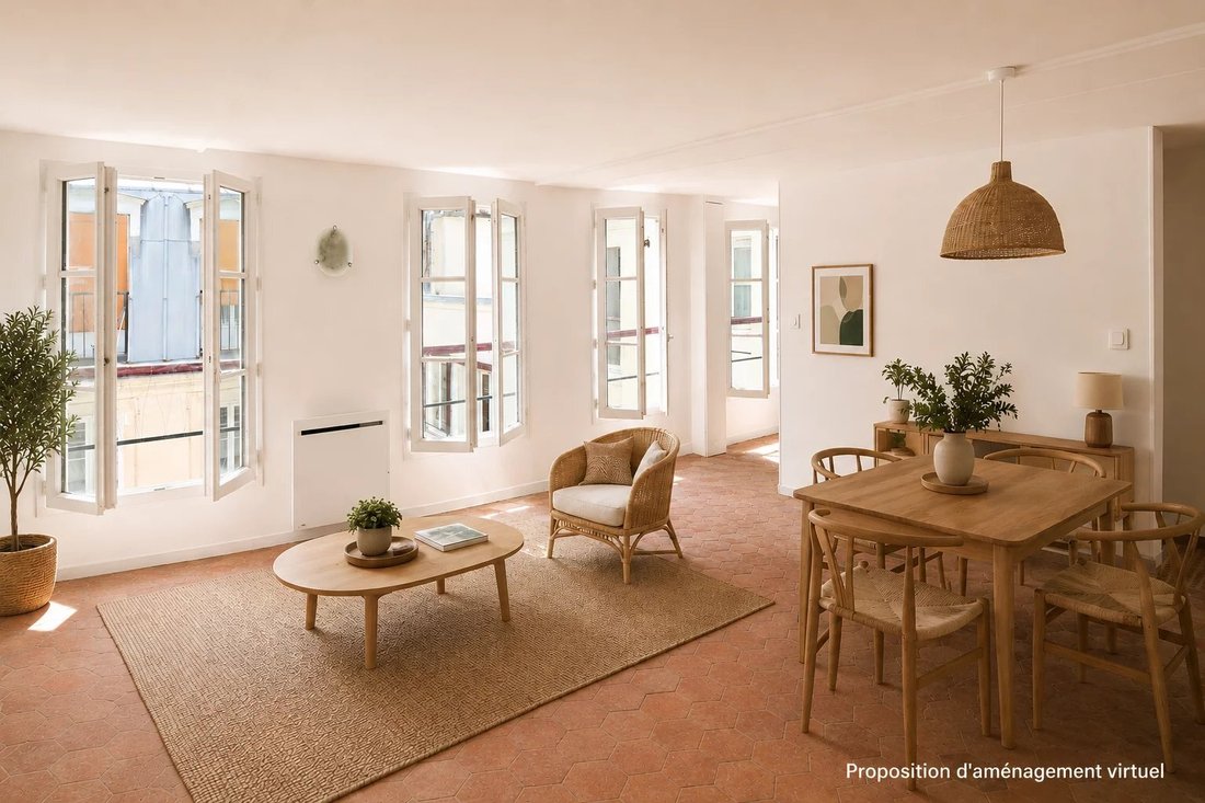 Apartment in Saint Thomas d'Aquin, Paris 7e Arrondissement, Paris 1 - 18201422
