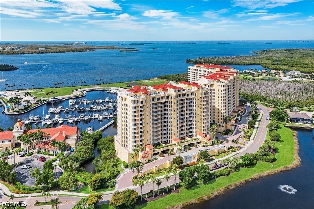 Condo in Cape Coral, Florida, United States 1 - 18354014