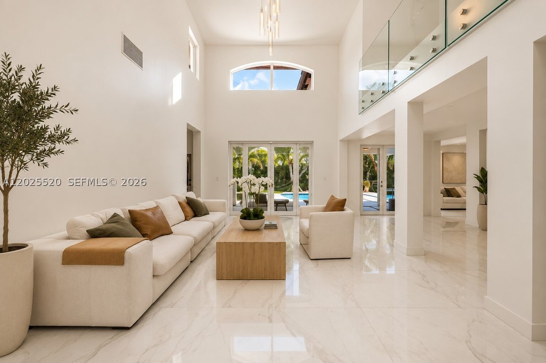 House in Hialeah, Florida, United States 5 - 18026043