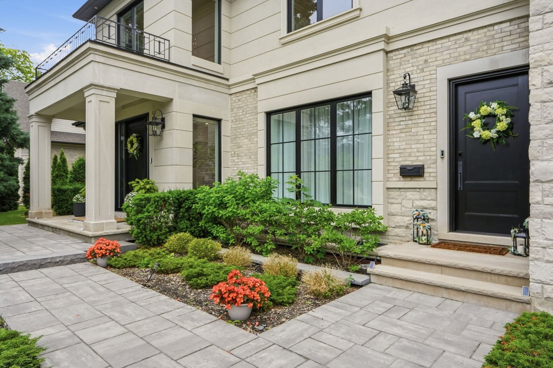 Estate in Mississauga, Ontario, Canada 2 - 18350893