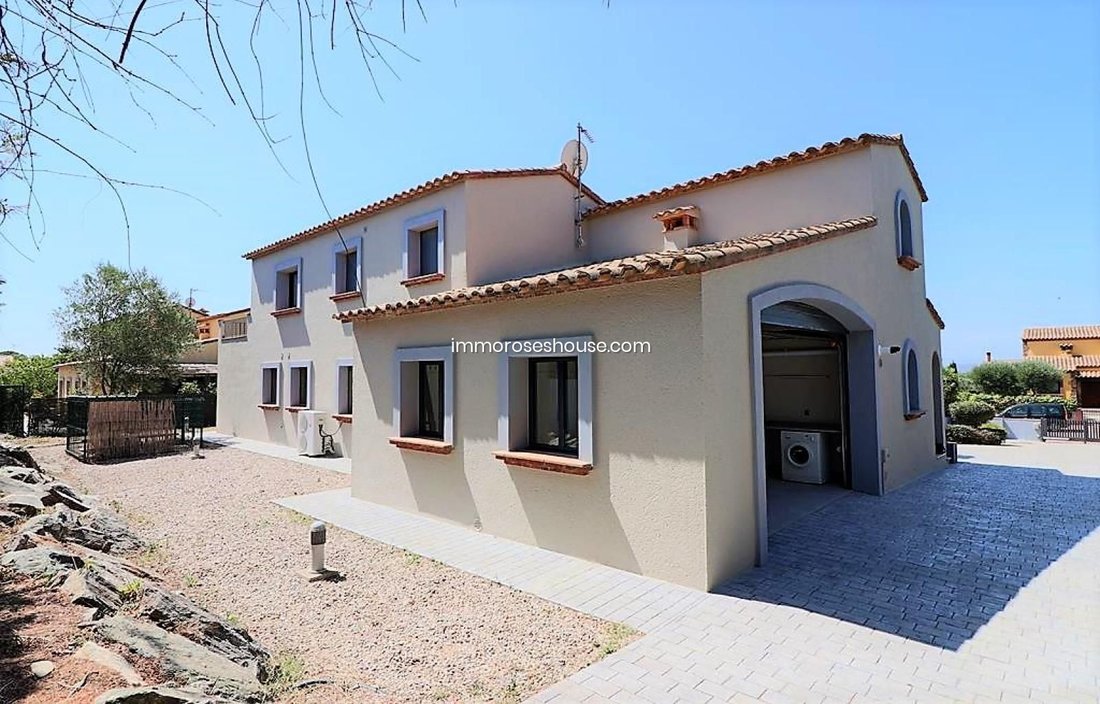 House in Peralada, Catalonia, Spain 1 - 18351373
