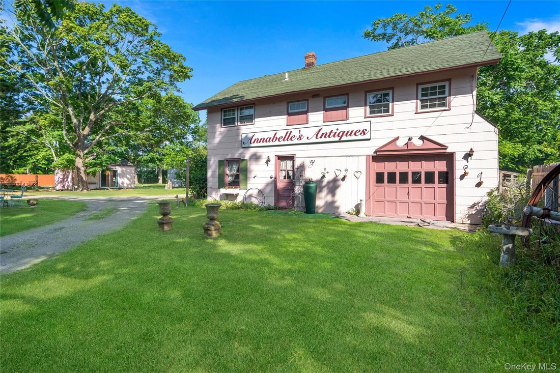 House in East Moriches, New York, United States 3 - 18355509