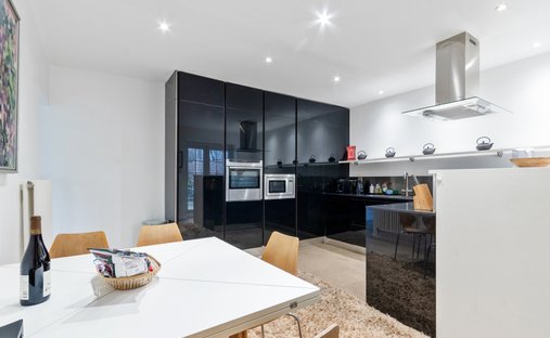 Condo in Ladbroke Grove, Kensington And Chelsea, England 1
