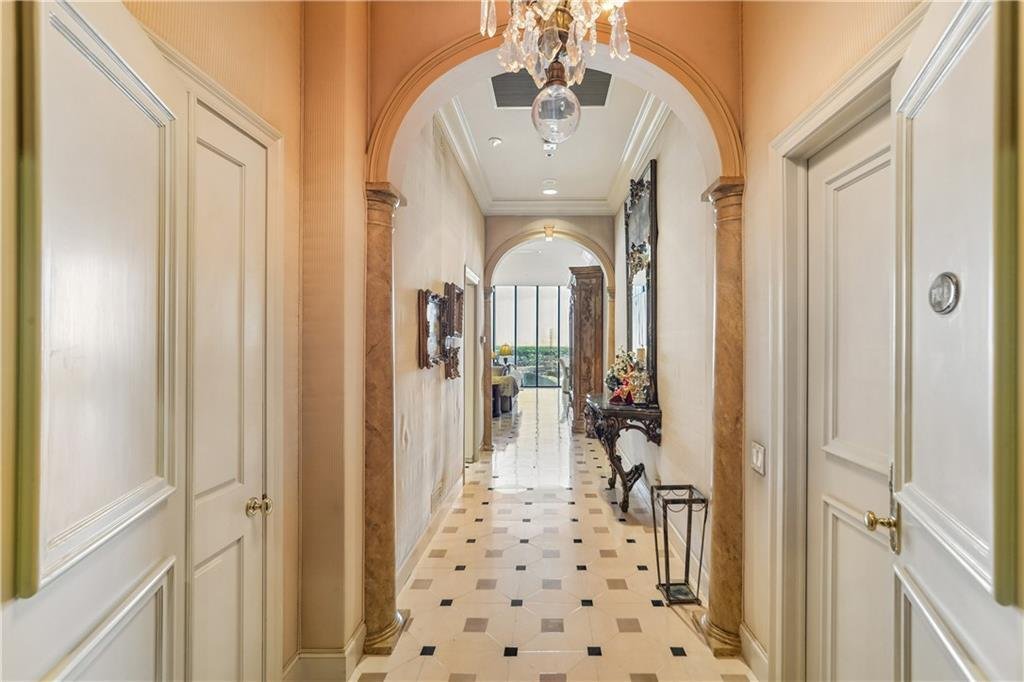 Condo in New Orleans, Louisiana, United States 2 - 18355096