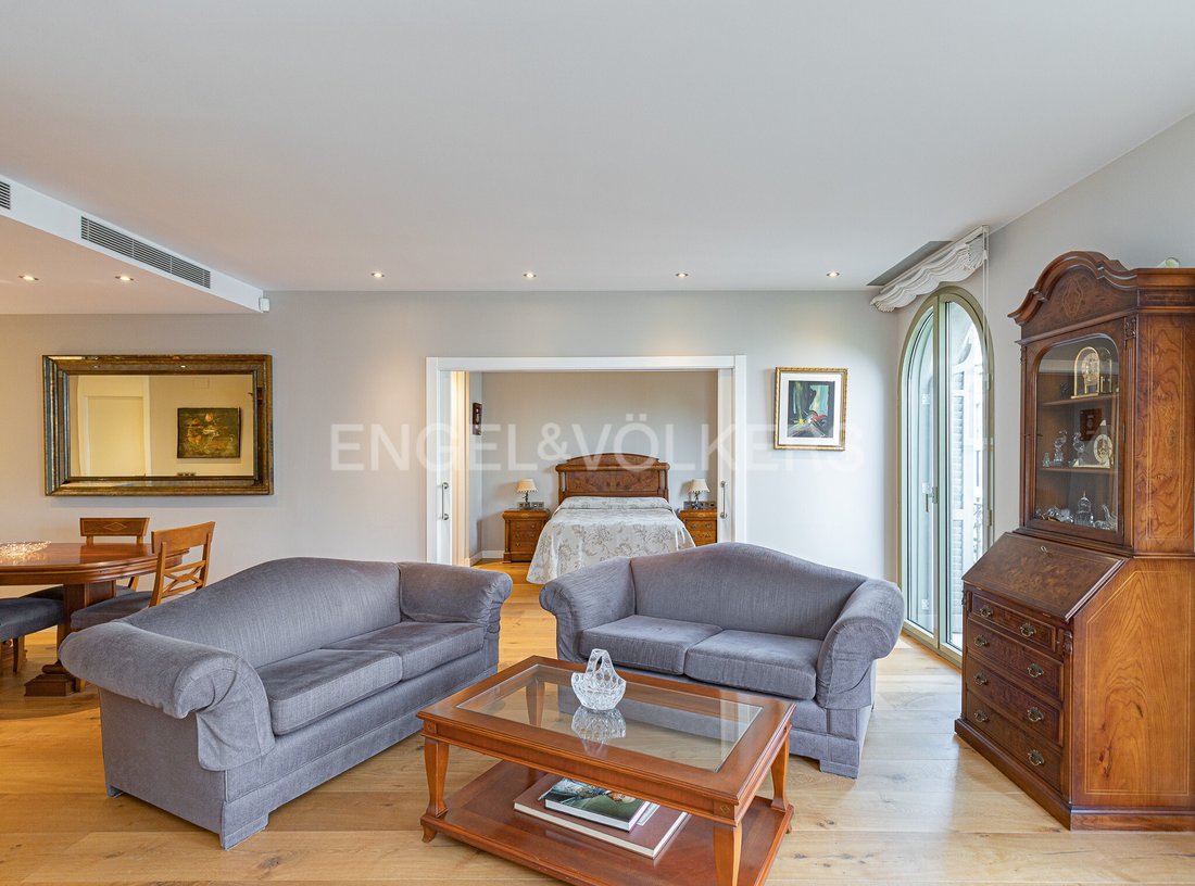 Apartment in Eixample, Barcelona, Spain 4 - 18354535