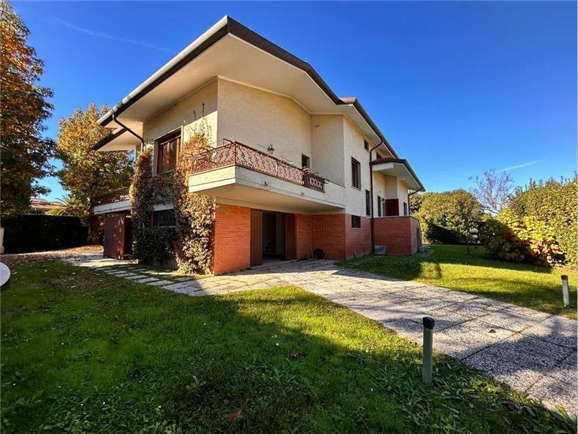 Villa in Center, Forte dei Marmi, Tuscany 1 - 18350932