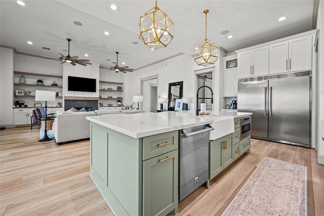 House in Baytown, Texas, United States 5 - 18355373