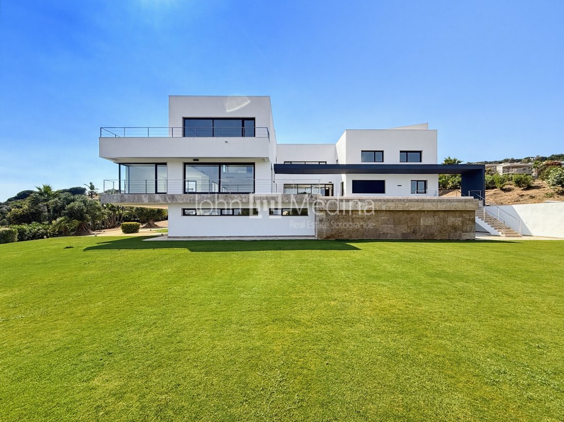 Villa in Sotogrande, San Roque, Andalusia 4 - 18351091
