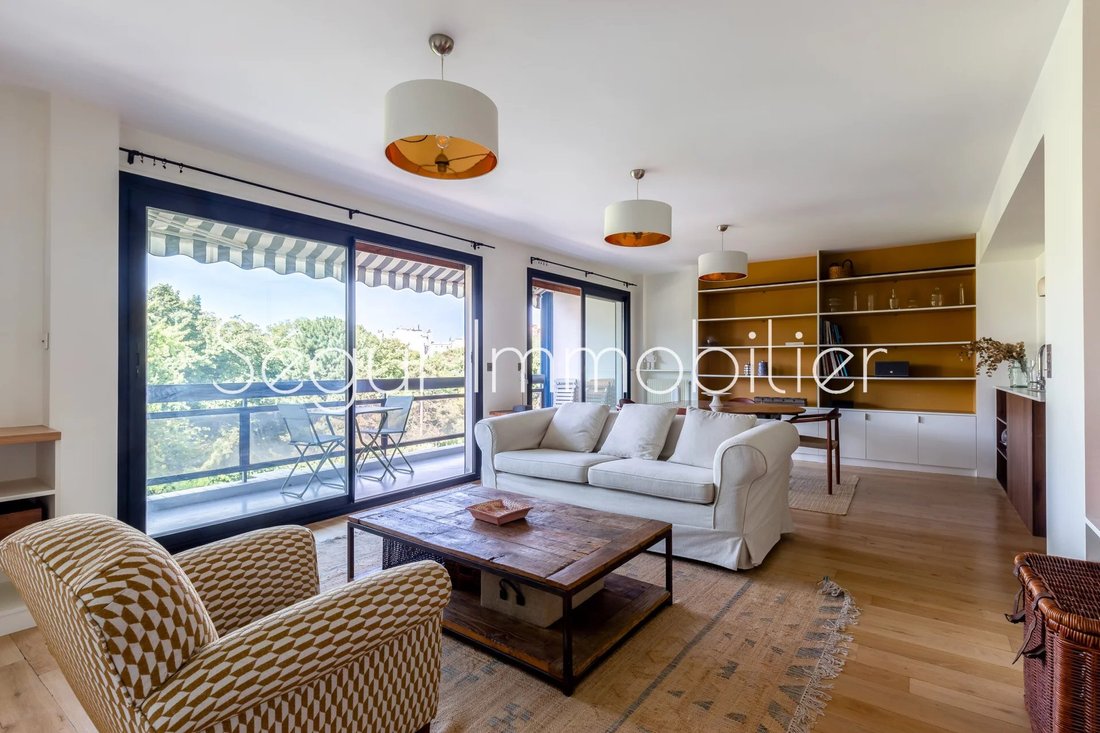 Apartment in Violet Commerce, Paris 15e Arrondissement, Paris 2 - 18350958