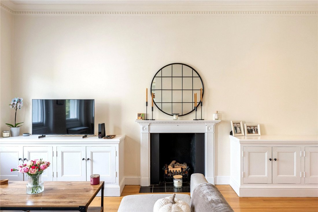Apartment in South Kensington, Kensington And Chelsea, England 2 - 18352527