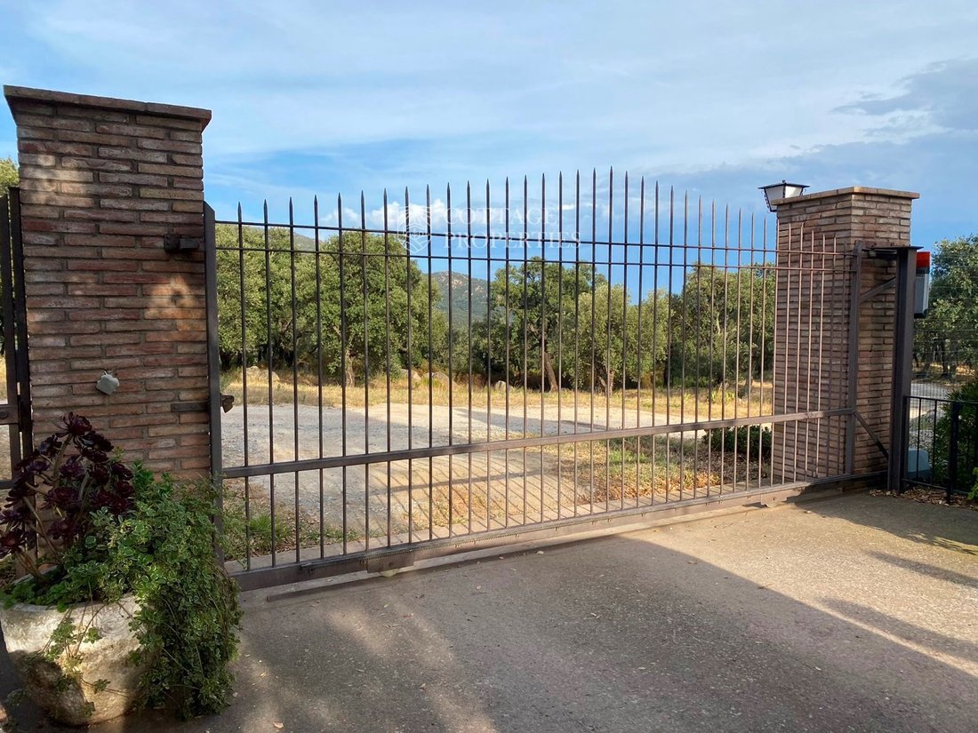 Finca in la Jonquera, Catalonia, Spain 2 - 18352258