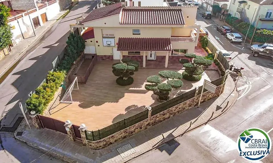 House in Roses, Catalonia, Spain 1 - 18352057