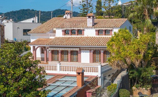 Villa in Santa Susanna, Catalonia, Spain 1