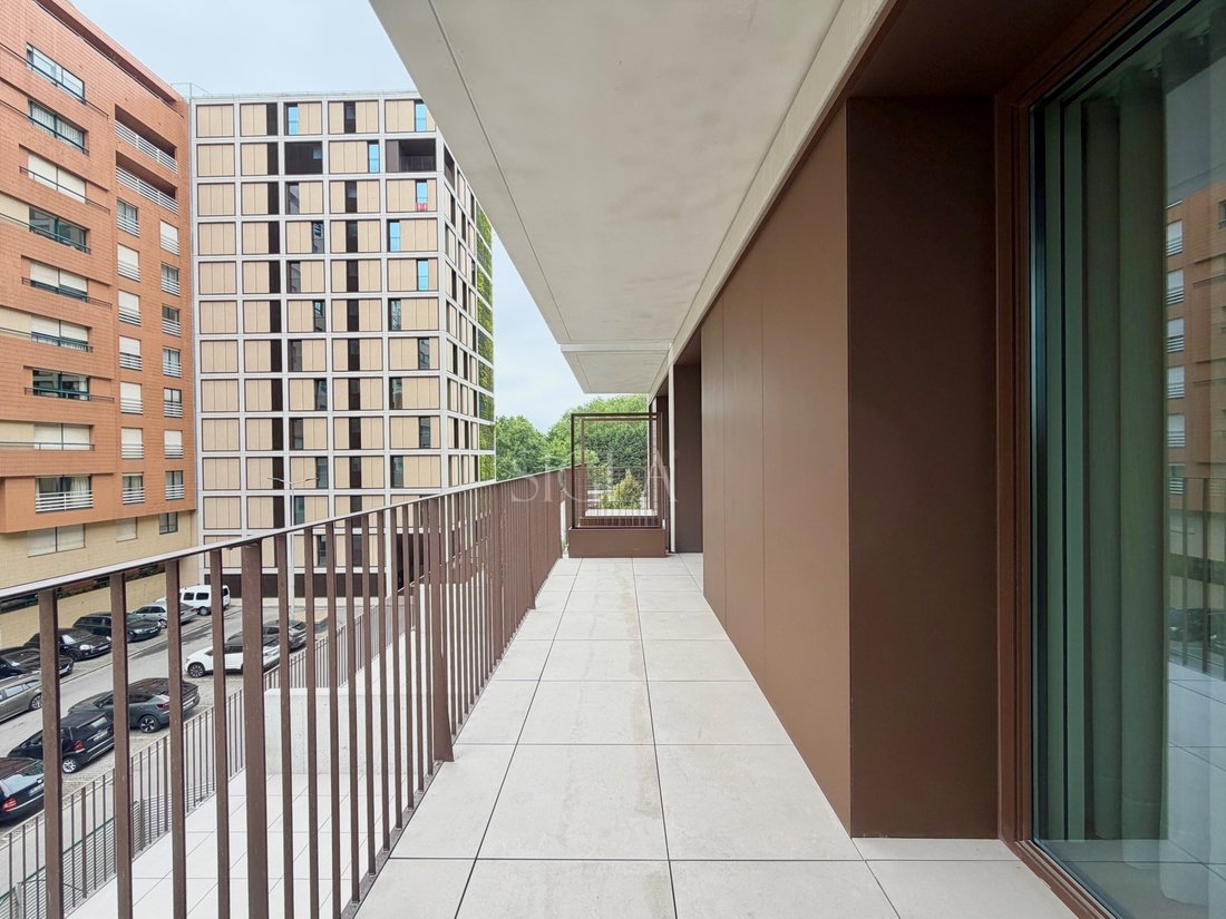 Apartment in Santa Marinha e Sao Pedro da Afurada, Porto District, Portugal 2 - 17694276