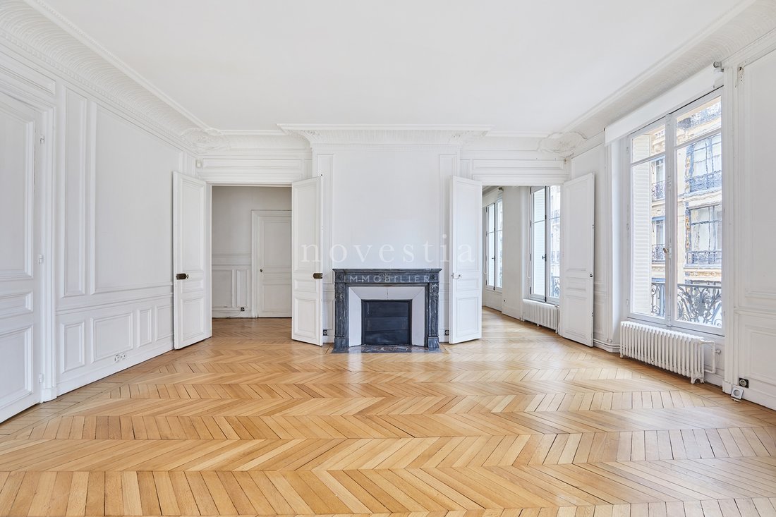 Apartment in Elysées-Madeleine, Paris 8e Arrondissement, Paris 3 - 18351822