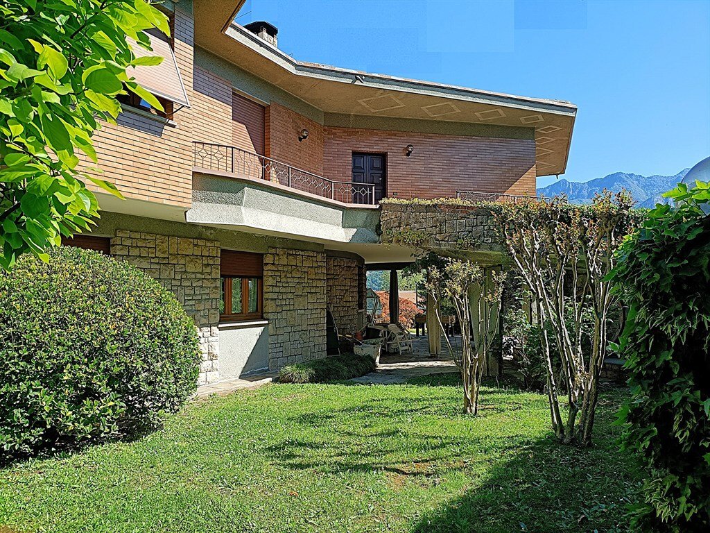 Villa in Lungo Lago-Centro, Lecco, Lombardy 4 - 18353395