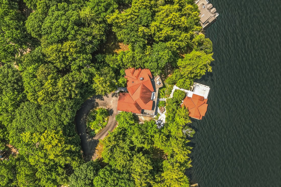 House in Muskoka Lakes, Ontario, Canada 5 - 18353015
