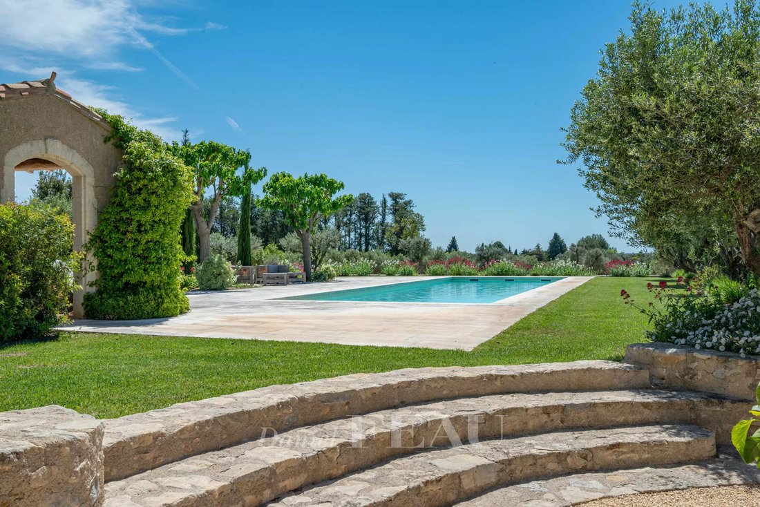 Country House in Maussane-les-Alpilles, Provence-Alpes-Côte d'Azur, France 3 - 14033021