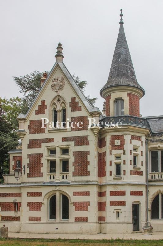 Castle in Joigny, Bourgogne – Franche-Comté, France 4 - 18354124