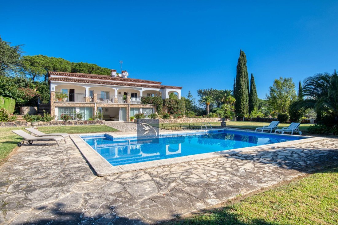 Villa in Sant Feliu de Guixols, Catalonia, Spain 1 - 18351435