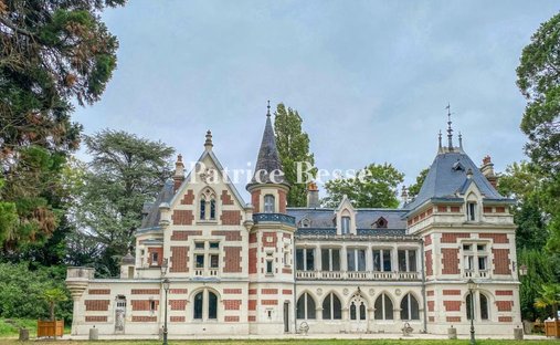 Castle in Joigny, Bourgogne – Franche-Comté, France 1