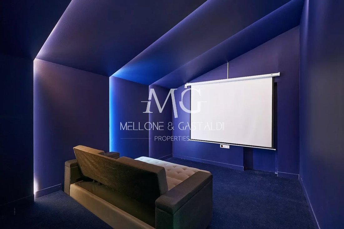 House in Mougins, Provence-Alpes-Côte d'Azur, France 4 - 18350982