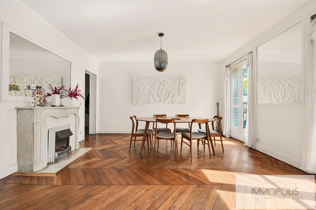 Apartment in Clichy-Trinité, Paris 9e Arrondissement, Paris 4 - 18353486
