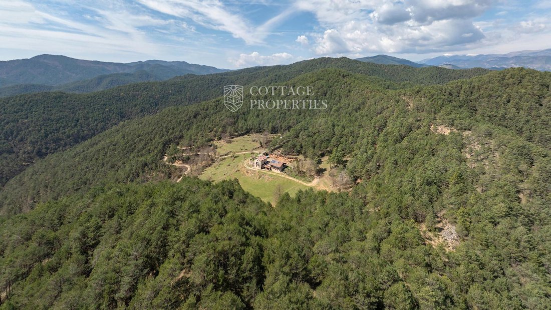Finca in Ripoll, Catalonia, Spain 3 - 18352401