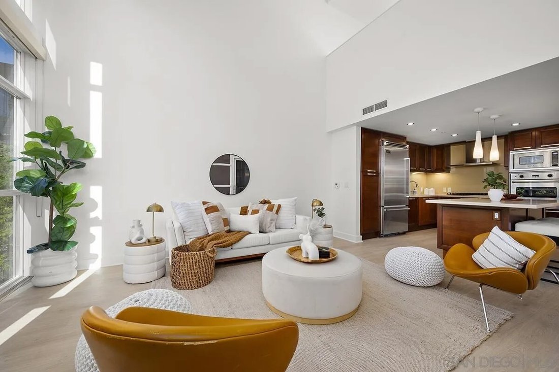 Condo in San Diego, California, United States 4 - 18354830