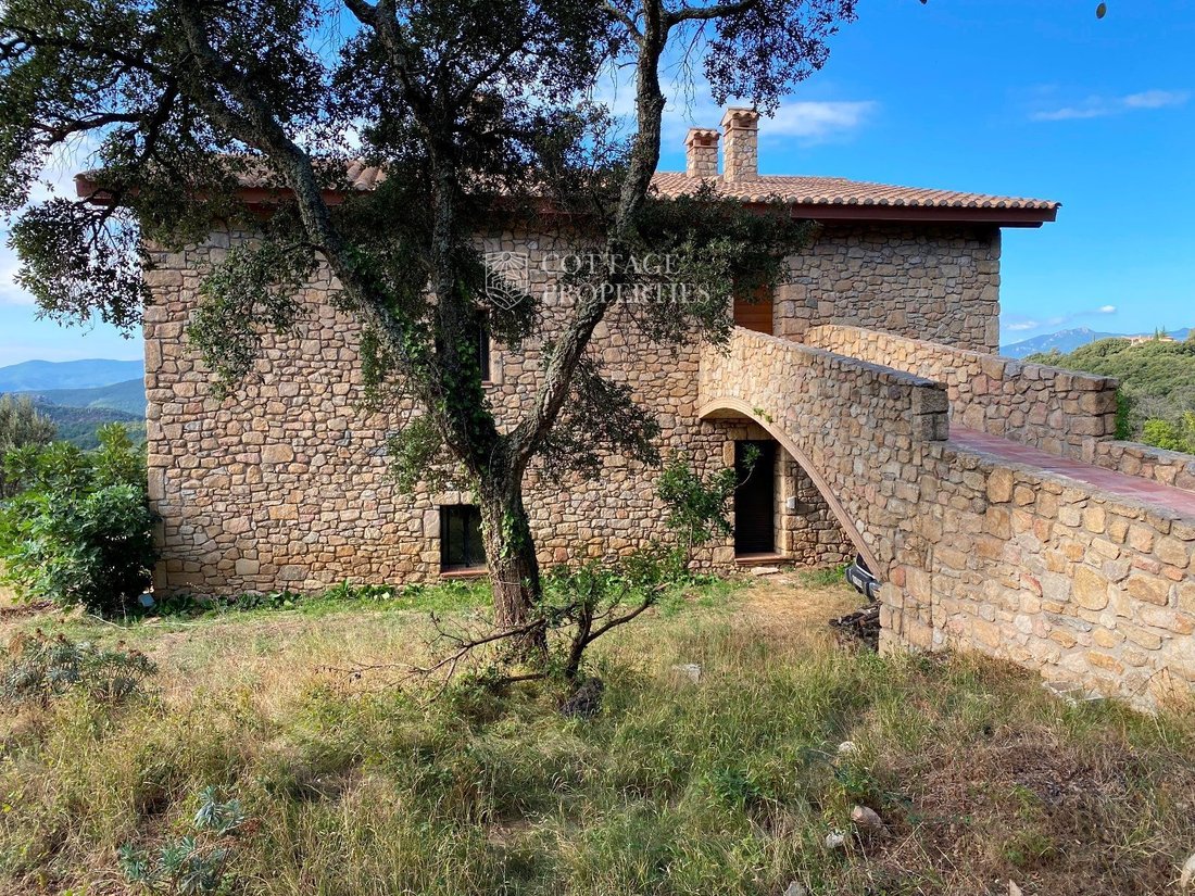 Finca in Macanet de Cabrenys, Catalonia, Spain 1 - 18352423