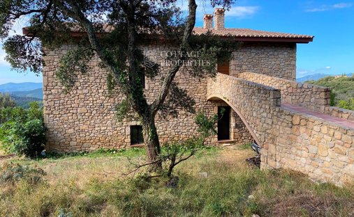 Finca in Macanet de Cabrenys, Catalonia, Spain 1