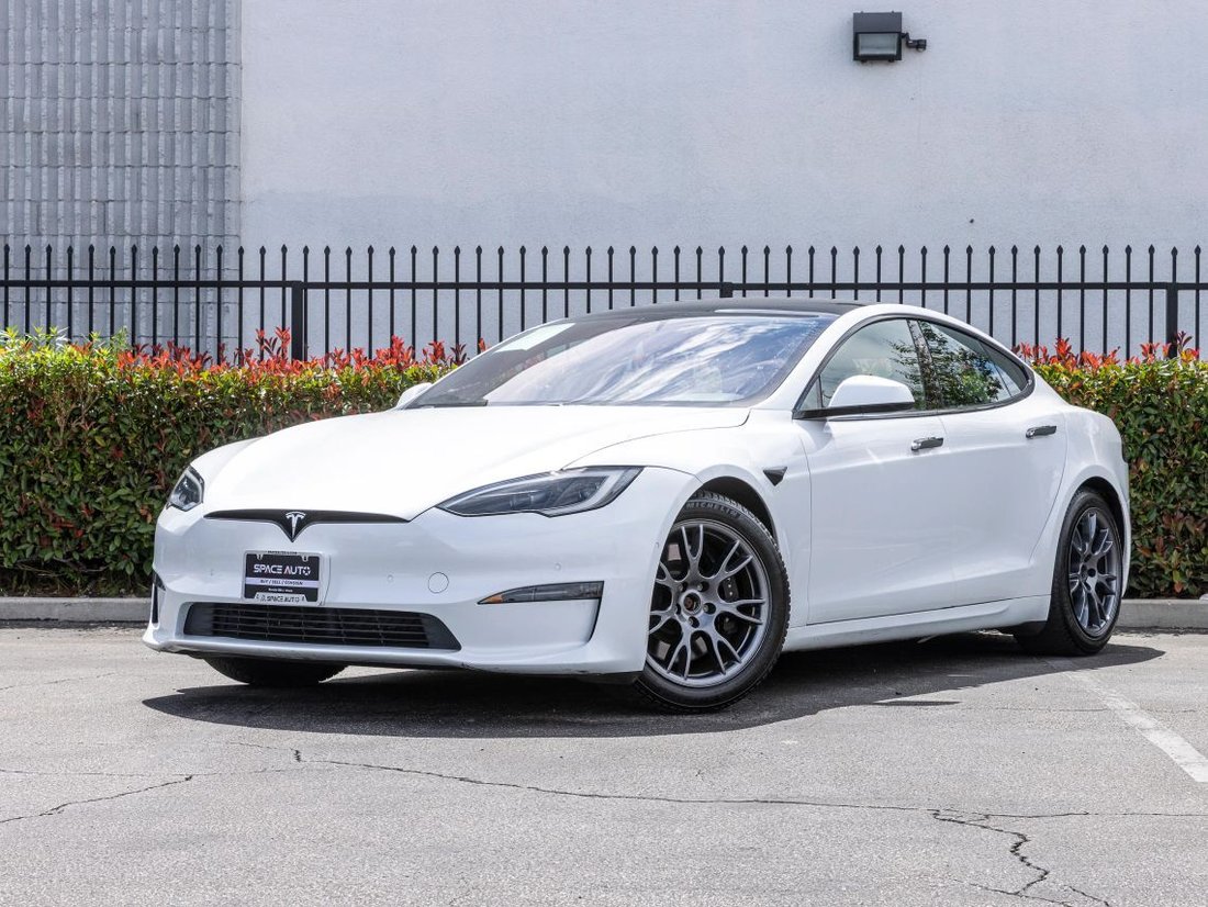 Sedan in Azusa, CA, United States 4 - 18344665