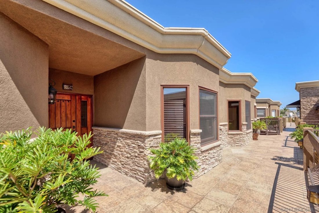 Condo in San Diego, California, United States 2 - 18354782