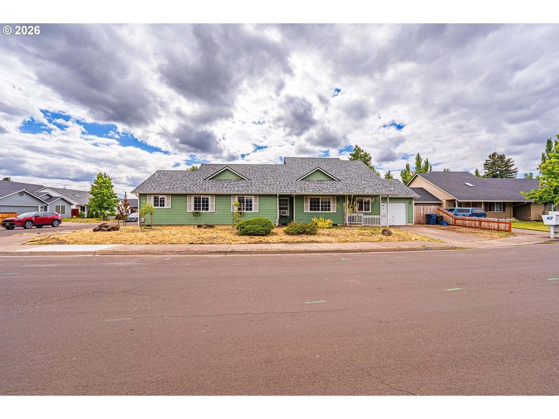 House in Springfield, Oregon, United States 1 - 18353276