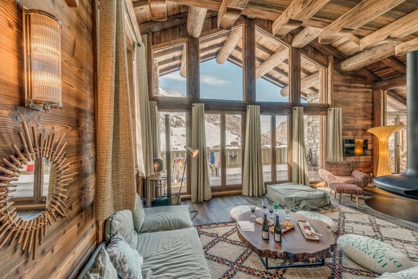 Chalet in Val-d'Isere, Auvergne-Rhône-Alpes, France 1 - 17752927