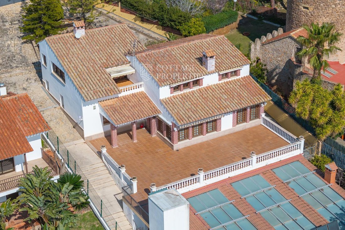 Villa in Santa Susanna, Catalonia, Spain 4 - 18353024